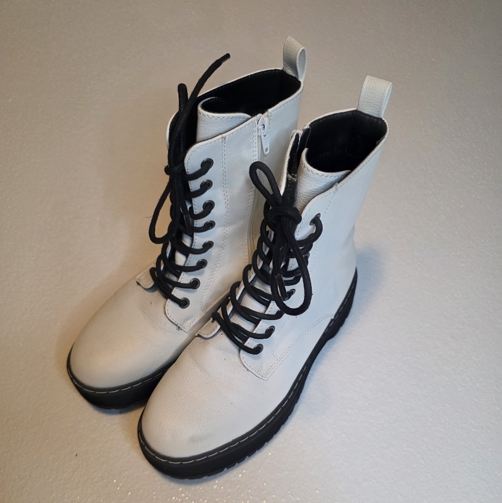 Sincerely Jules Harley Lace Up Combat Boots Womens 8.5 White Leather Chunky Punk